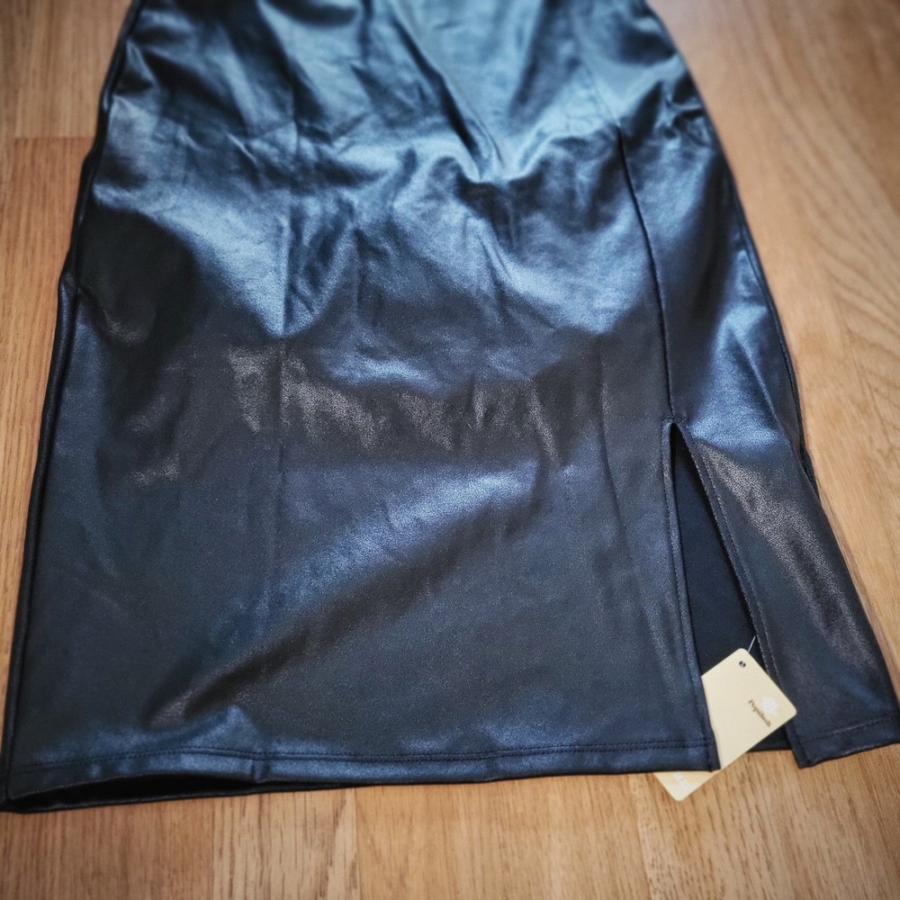 Popilush Faux Leather Midi Skirt Black Built-In Shapewear Slit Pencil Medium NWT - Picture 3 of 8